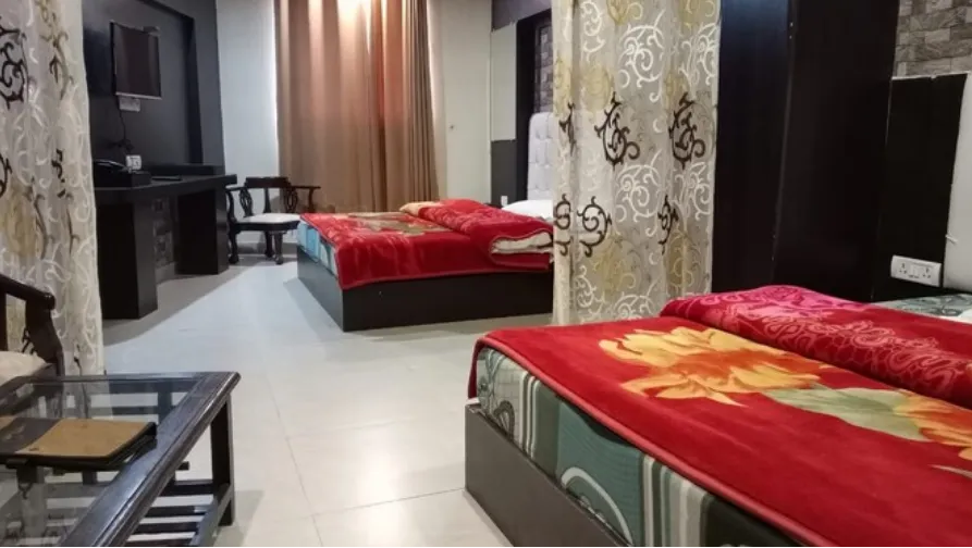 2 Bedroom Suite